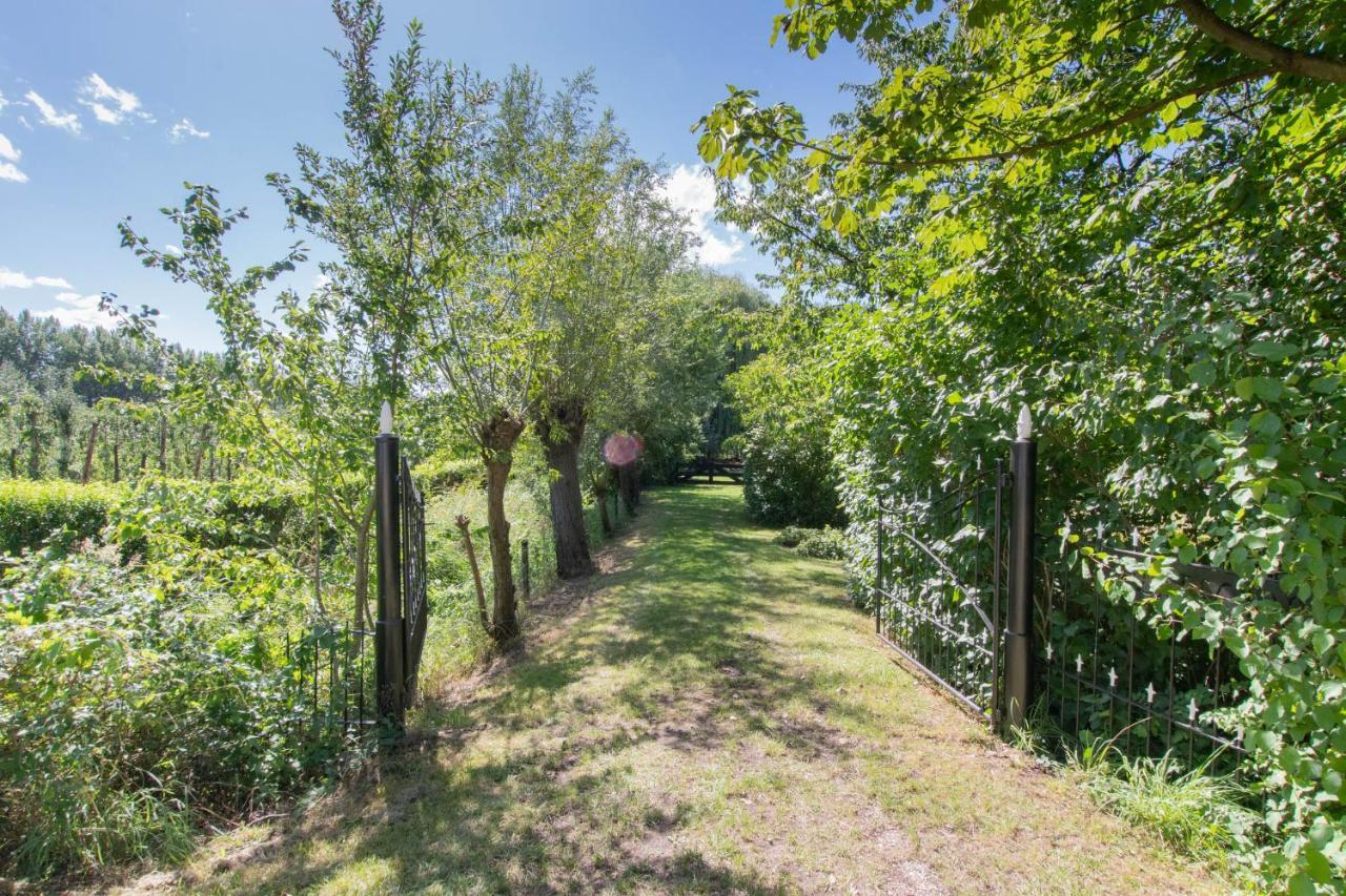 Вілла Landelijk Gelegen Familieboerderij Oudelande Екстер'єр фото